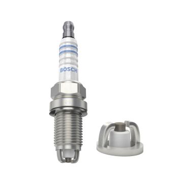 BOSCH Spark Plug nickel 0 242 235 668 for Audi AAH AJQ 1.6 1.8 2.6 2.8 BMW M40 M50 M52 Renault D7F K7J 1.2 1.4