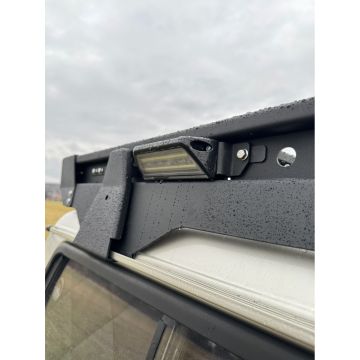 Hella 1GB Seitenleuchtenhalter für Dachträger ohne Lampe IOD Performance für Nissan Patrol