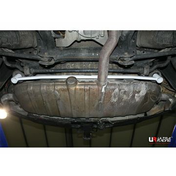 Rear Lower Bar (3241) Ultra Racing for Volkswagen Touareg (7L) 3.0 V6 4WD 02-10